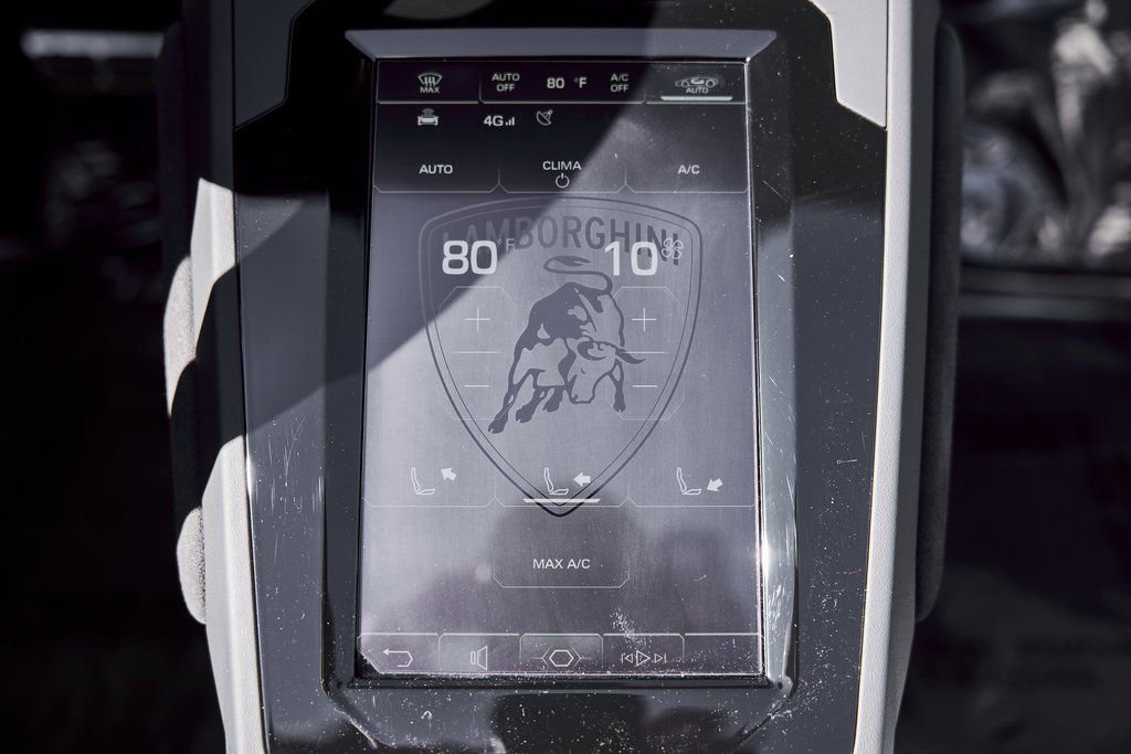 Used 2024 Lamborghini Huracan EVO image 66