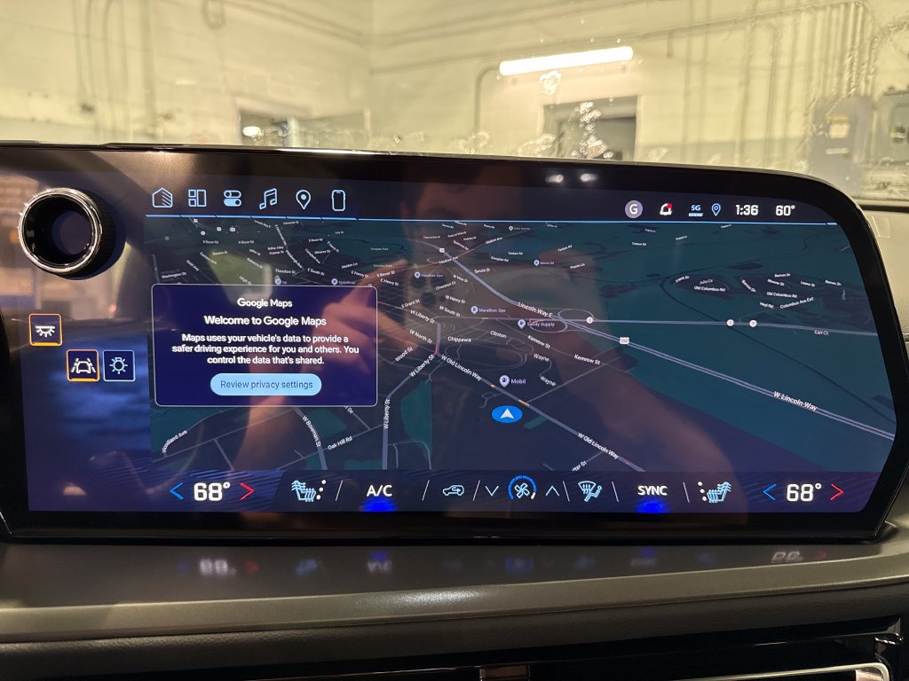 New 2027 Chevrolet Traverse LT w/ Driver Confidence Package FWD image 11