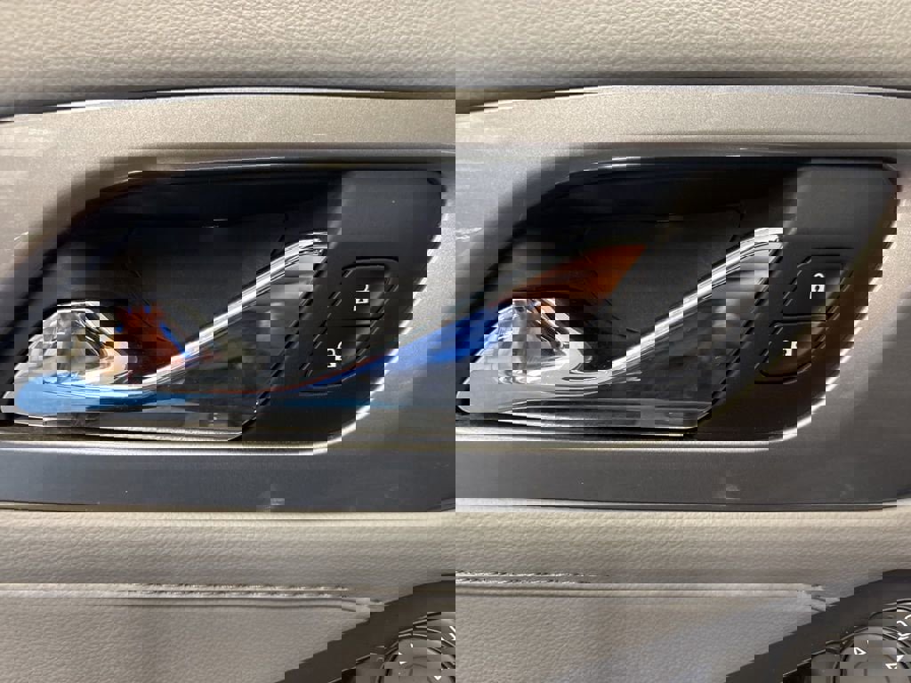 Used 2018 Chevrolet Traverse LT image 26