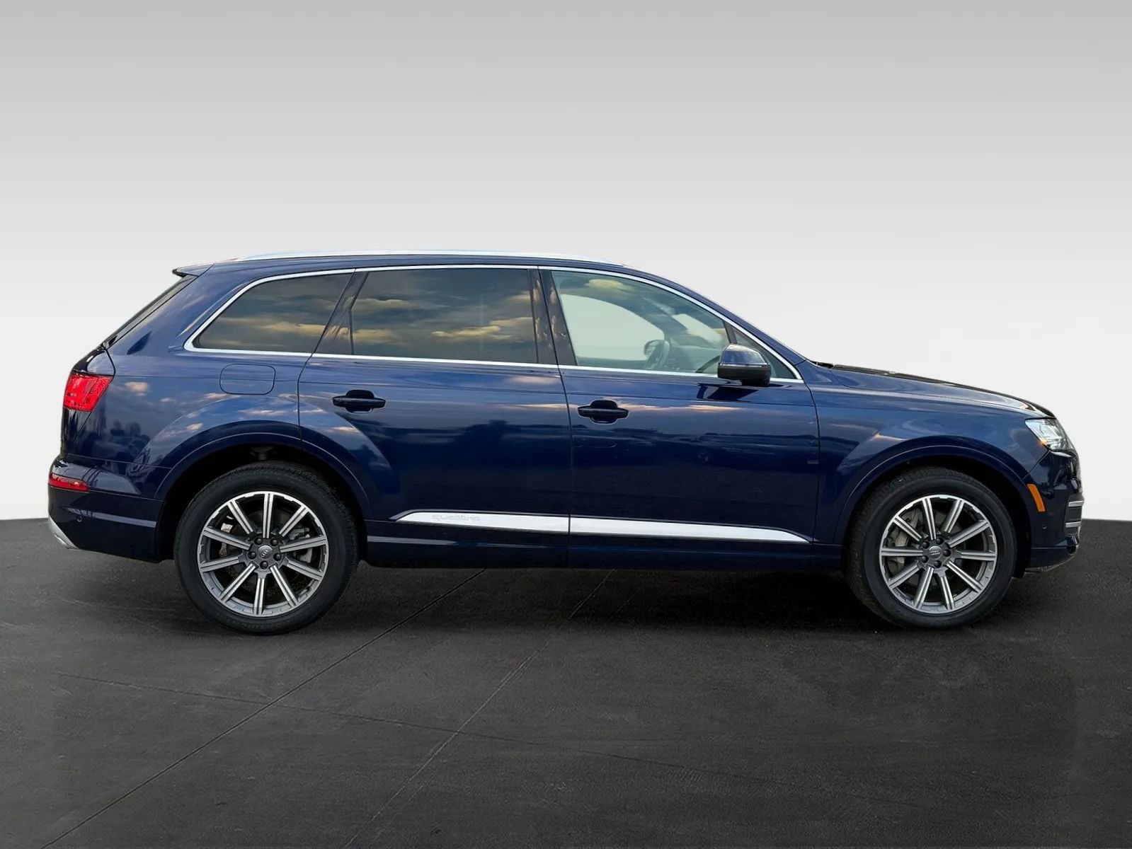 Used 2019 Audi Q7 3.0T Premium Plus w/ Premium Plus Package image 8