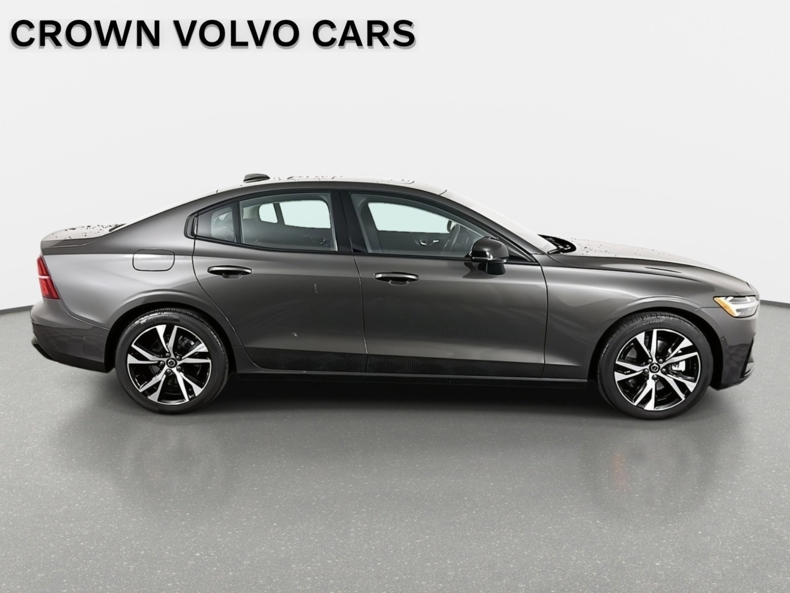 Used 2025 Volvo S60 B5 Plus image 5