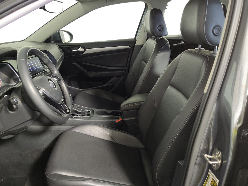 Used 2020 Volkswagen Jetta SE FWD image 17