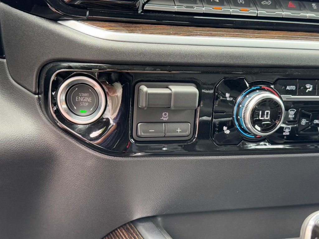 New 2026 GMC Sierra 1500 Elevation w/ Elevation Premium Package AWD/4WD image 17