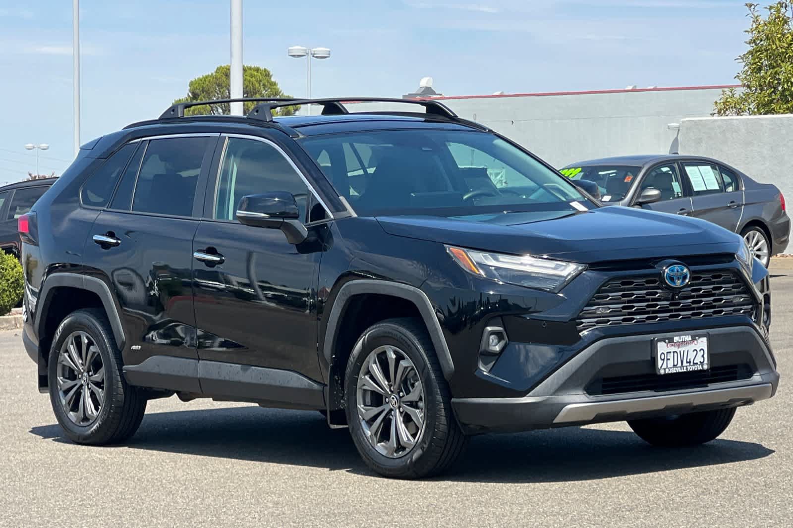 Used 2023 Toyota RAV4 Limited AWD/4WD image 5