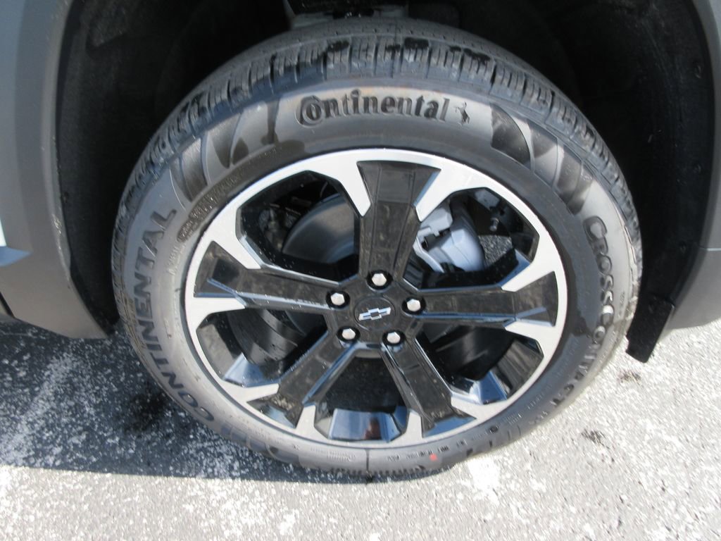 New 2026 Chevrolet Equinox LT w/ LPO, Floor Liner Package AWD/4WD image 9