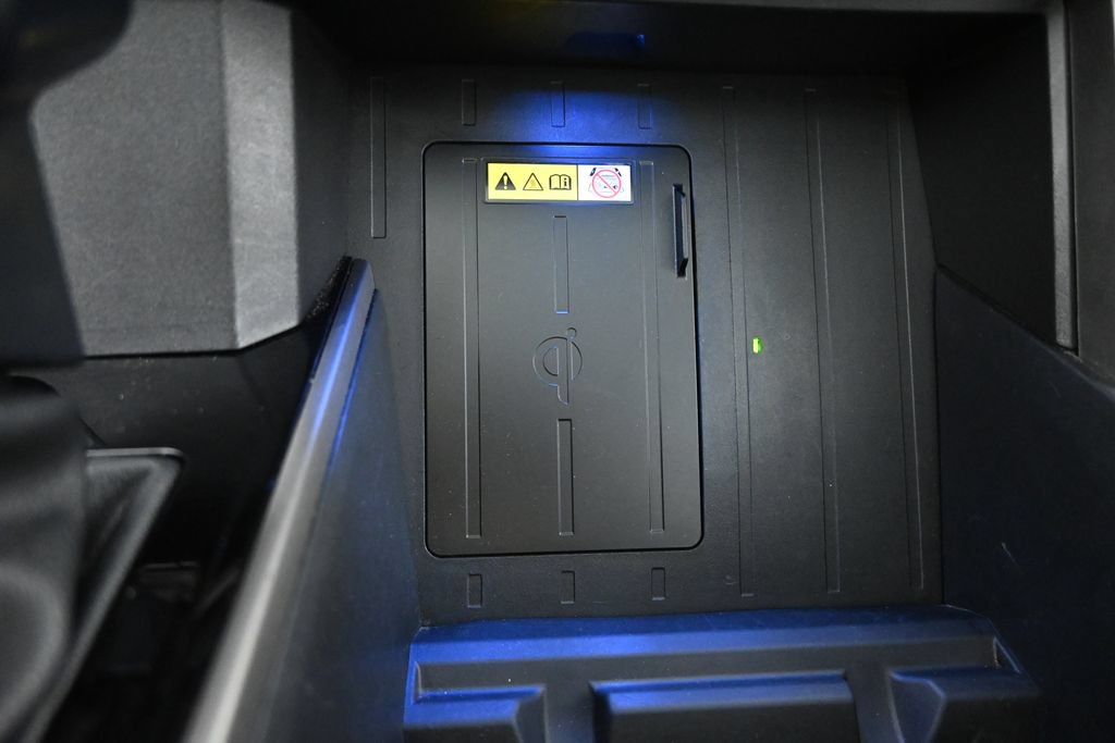 Used 2022 Toyota Tundra Limited AWD/4WD image 32