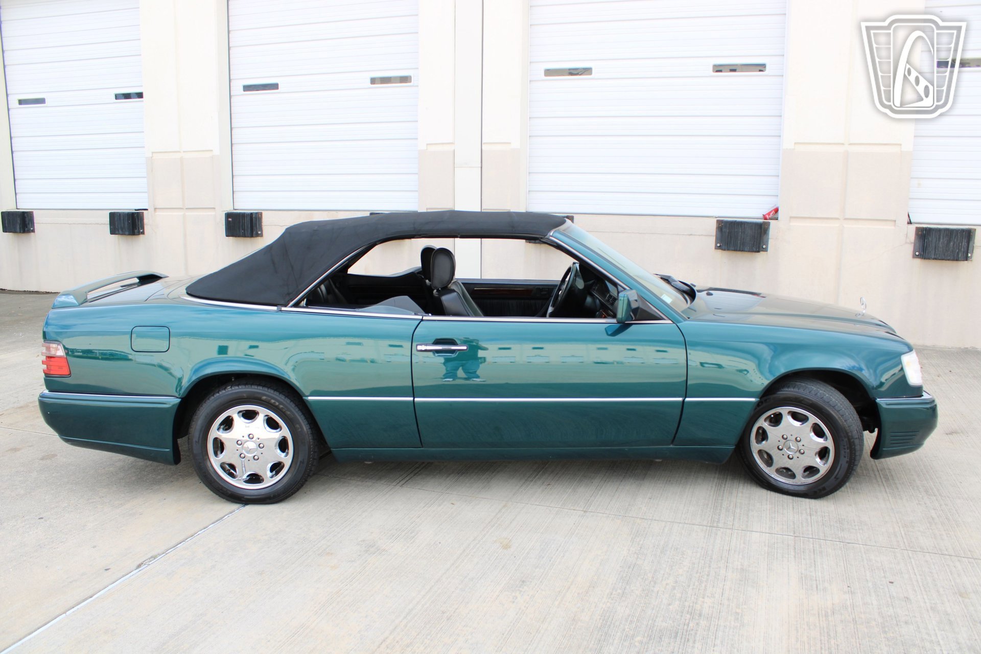 Used 1994 Mercedes-Benz E 320 Convertible image 25