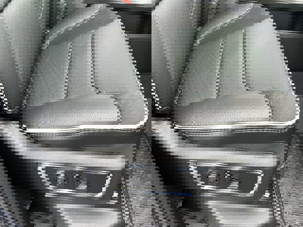 Used 2026 RAM 1500 Laramie image 15