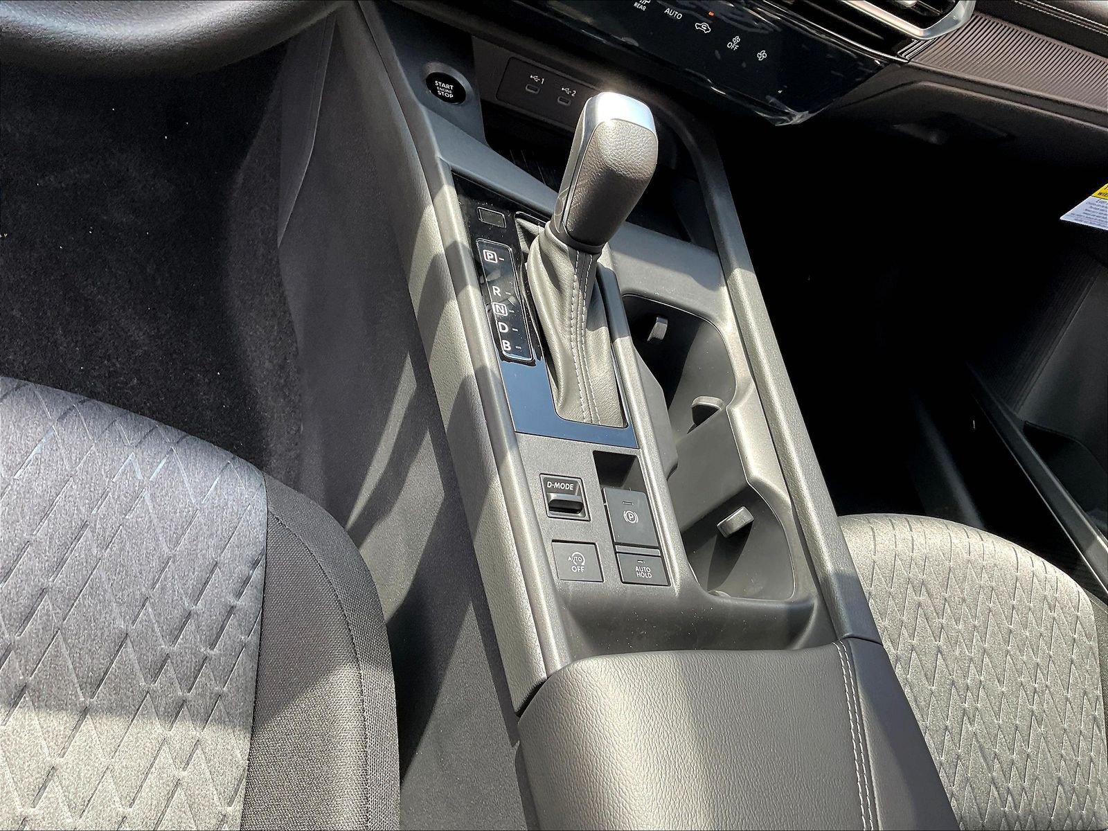 New 2027 Nissan Sentra SV w/ Floor Mat Package FWD image 8