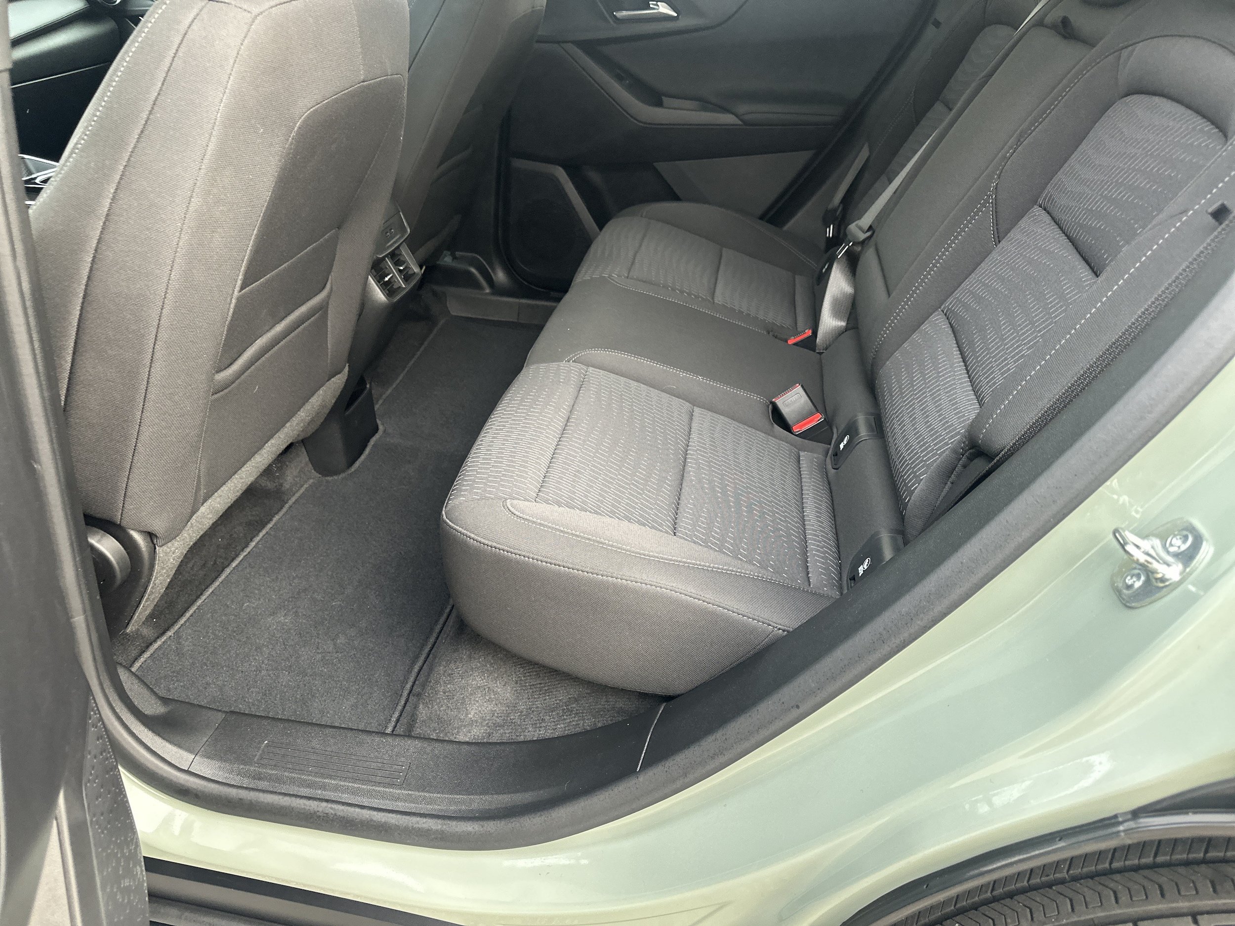 Used 2025 Chevrolet Equinox LT w/ Midnight Edition FWD image 20