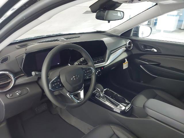 New 2026 Chevrolet Trax ACTIV image 2