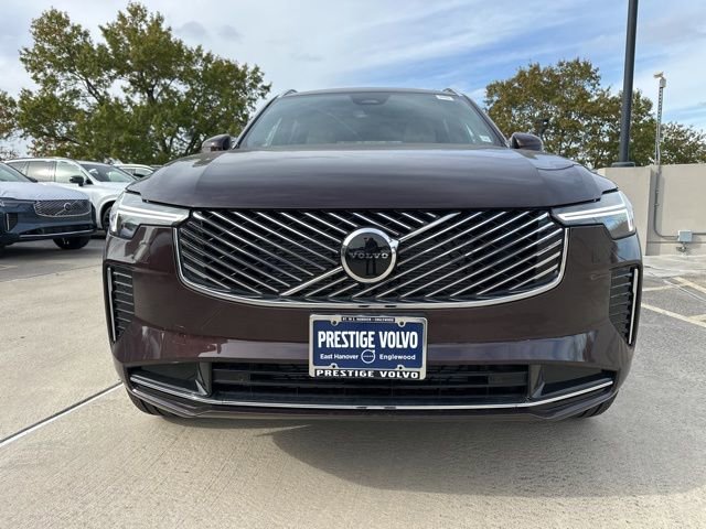 New 2026 Volvo XC90 B6 Core w/ Protection Package Premier image 2
