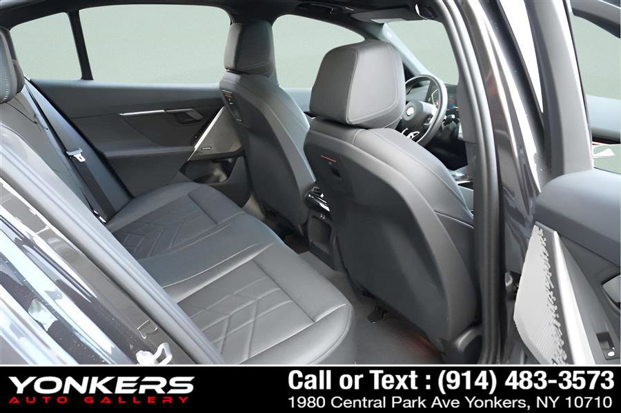 Used 2024 BMW 530i xDrive image 25