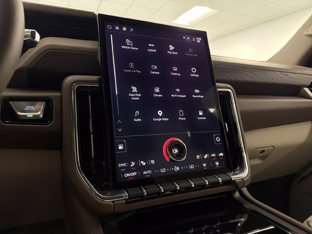 Used 2026 GMC Yukon XL Denali RWD image 16