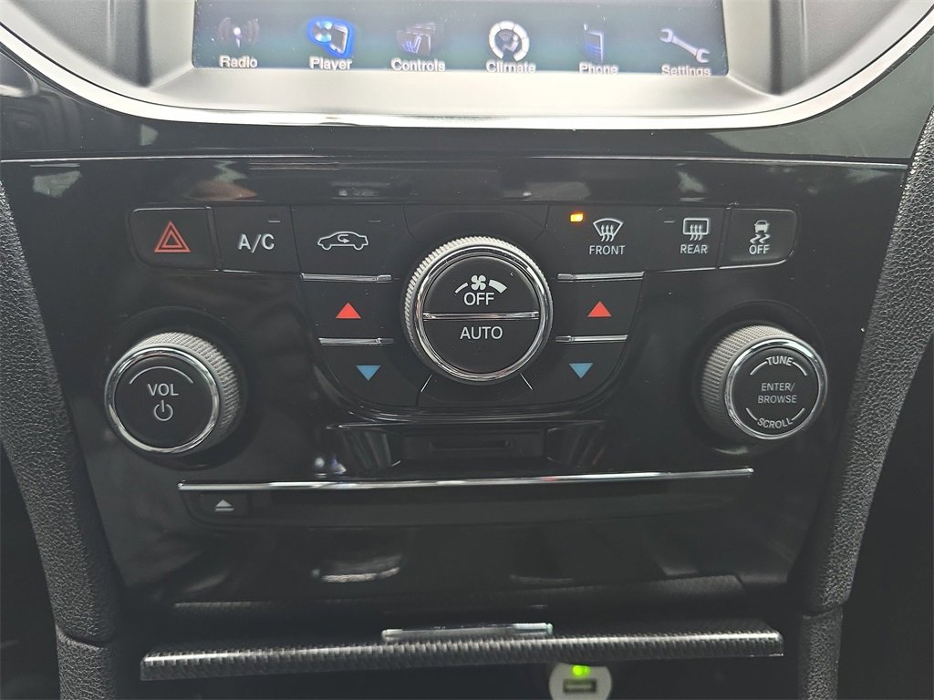 Used 2014 Chrysler 300 S image 26