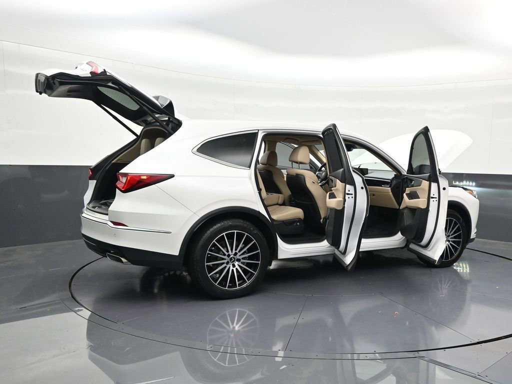 Used 2023 Acura MDX FWD w/ Technology Package image 32