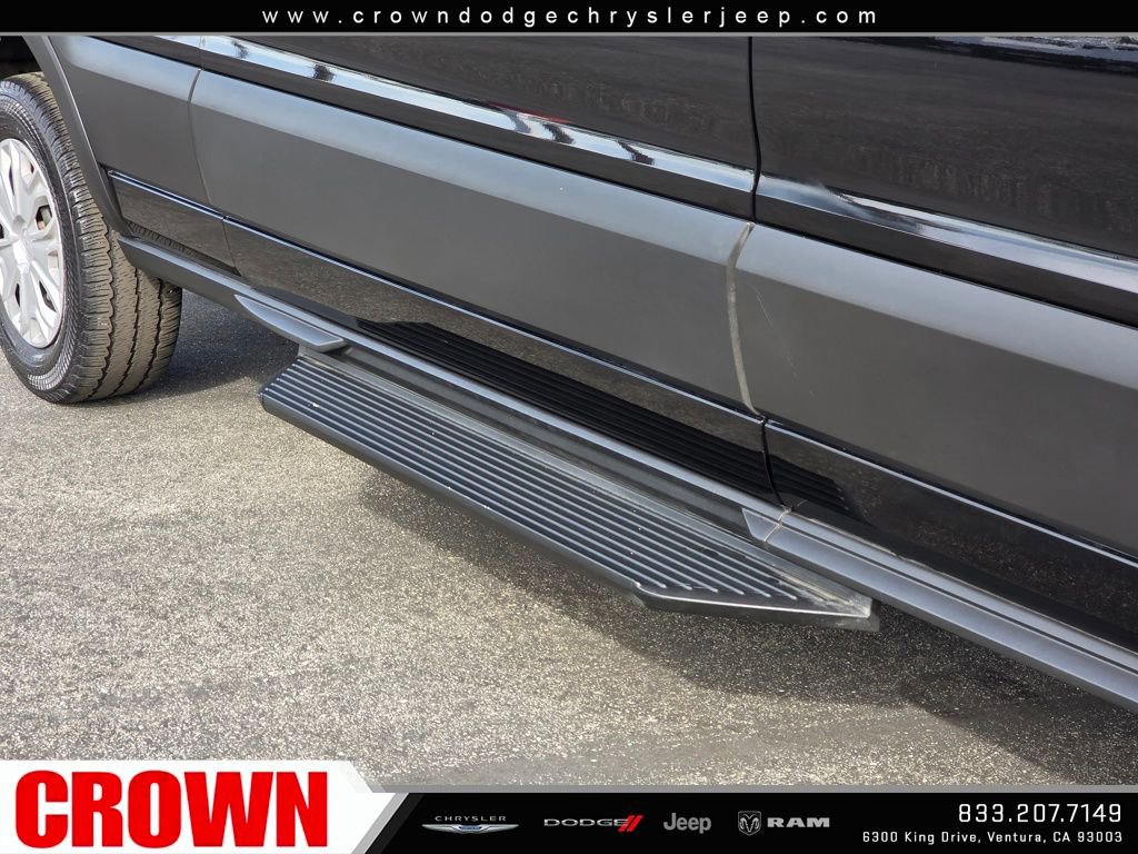 Used 2023 Ford Transit 350 XLT image 10