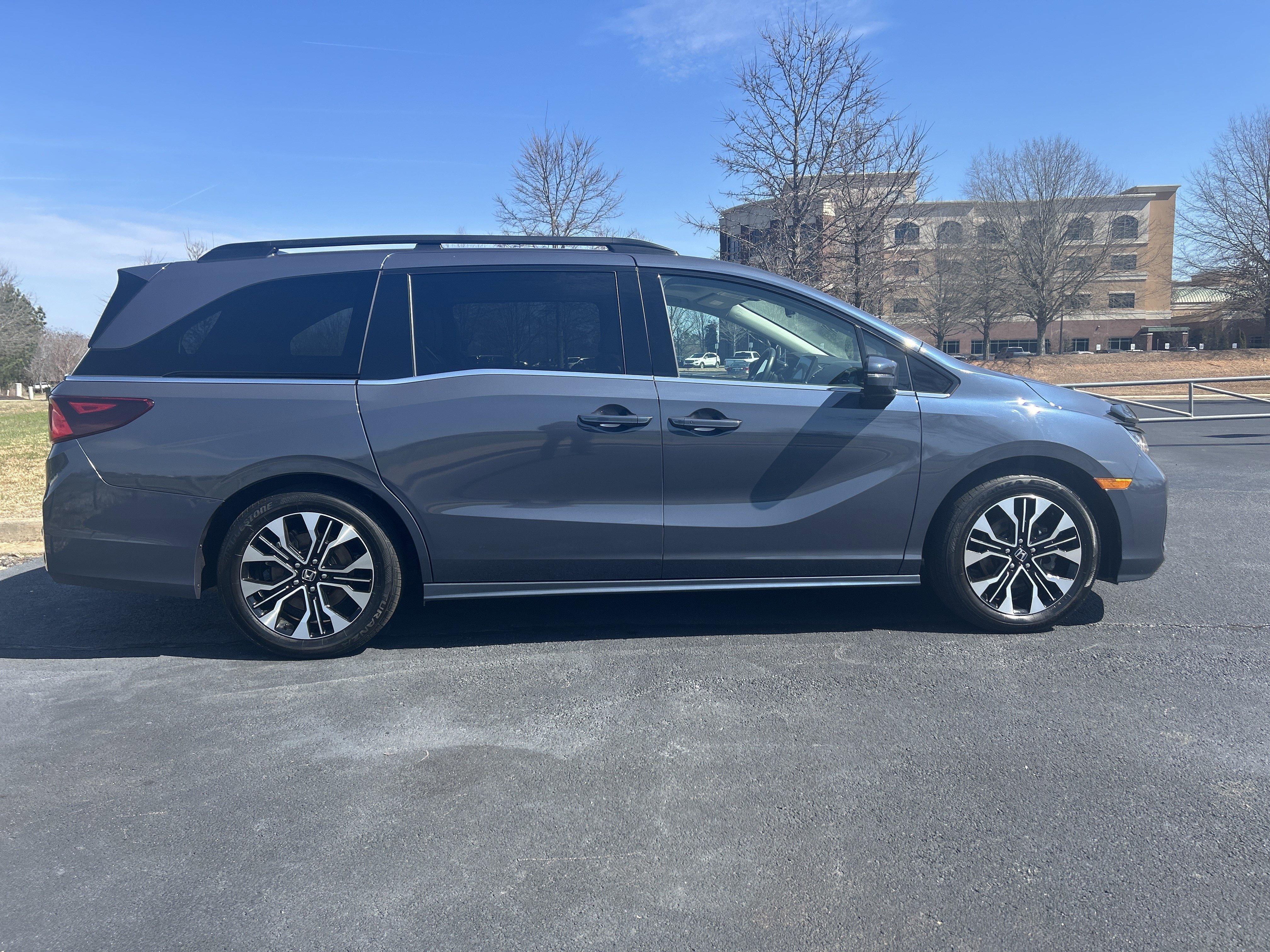 Certified 2025 Honda Odyssey Elite image 10
