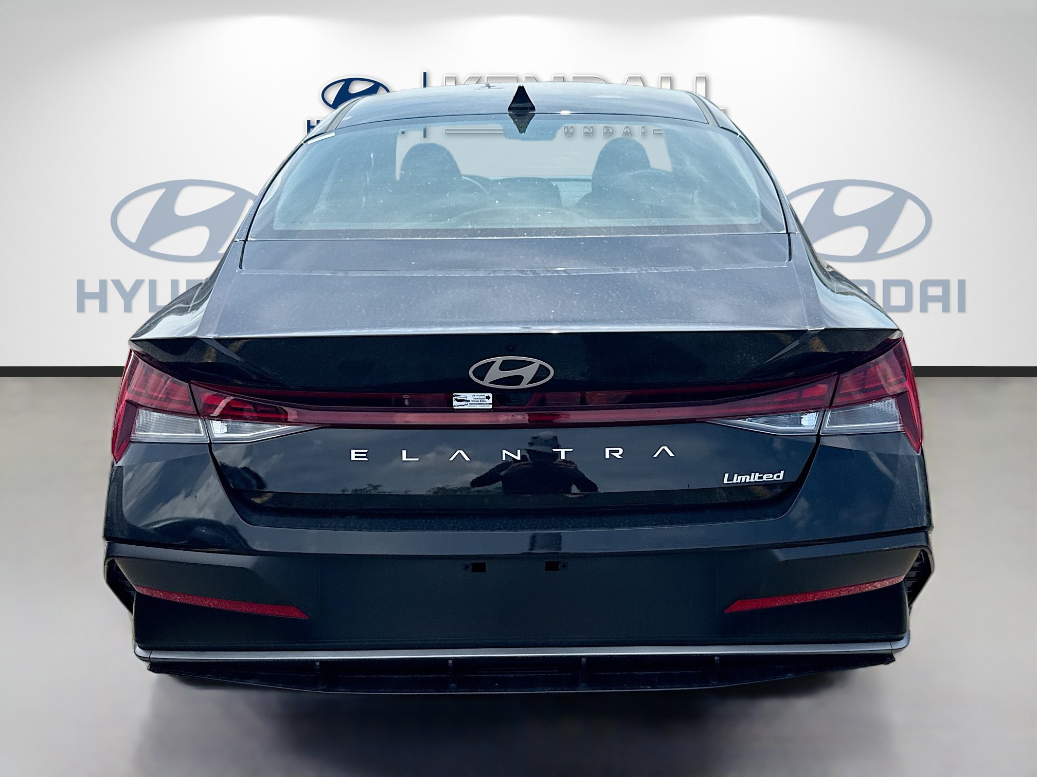 New 2026 Hyundai Elantra Limited FWD image 5
