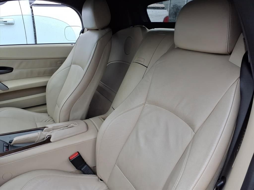 Used 2003 BMW Z4 3.0i image 9
