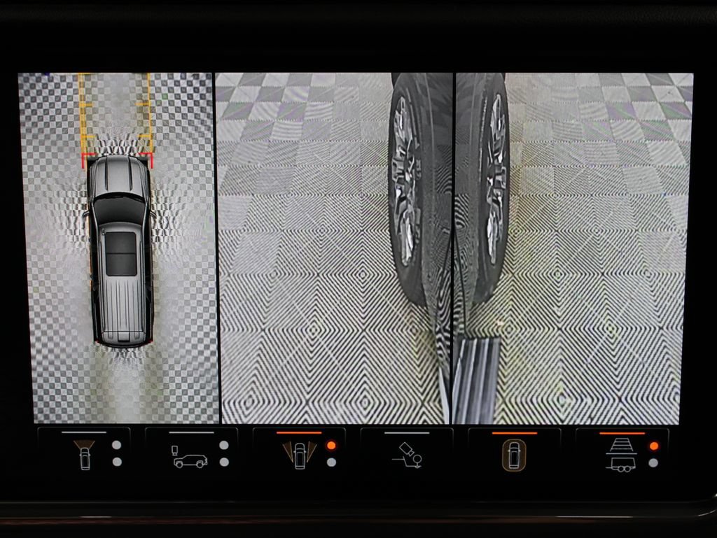 Used 2023 GMC Yukon Denali Ultimate AWD/4WD image 28
