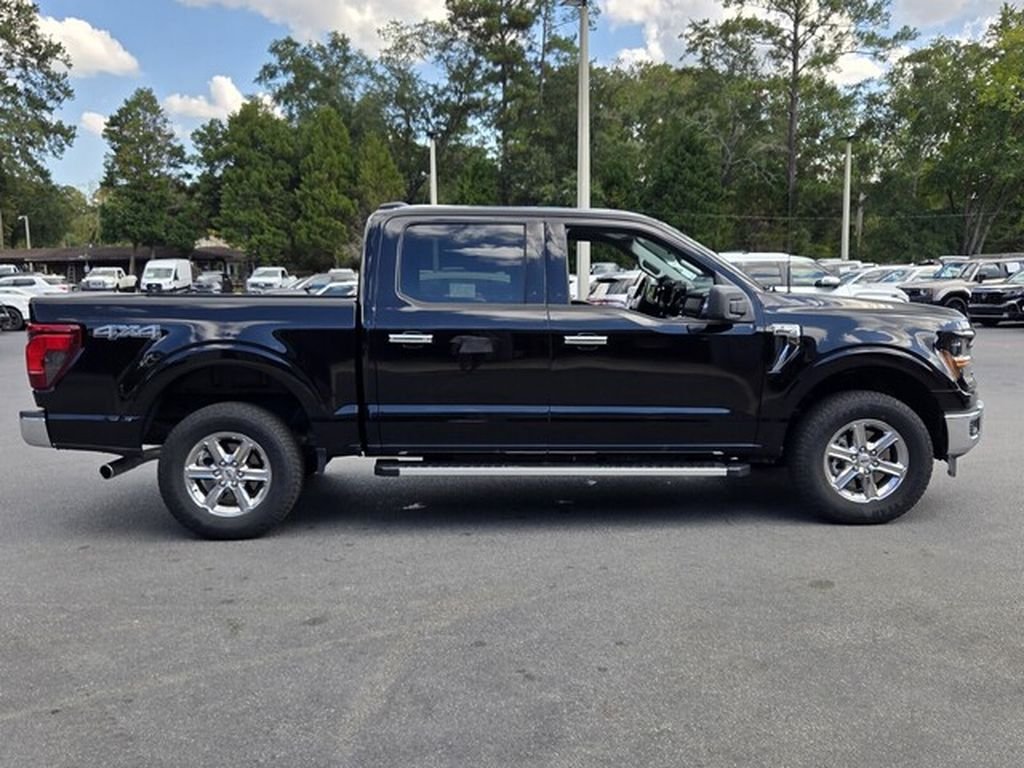 Used 2025 Ford F150 XLT w/ Equipment Group 301A Standard AWD/4WD image 15