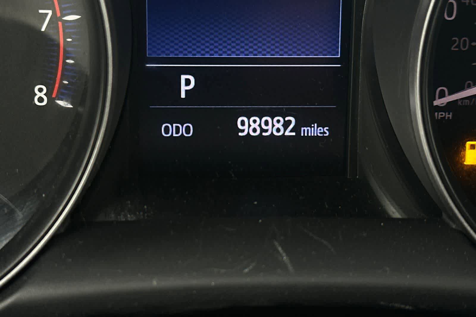 Used 2019 Toyota C-HR LE FWD image 25
