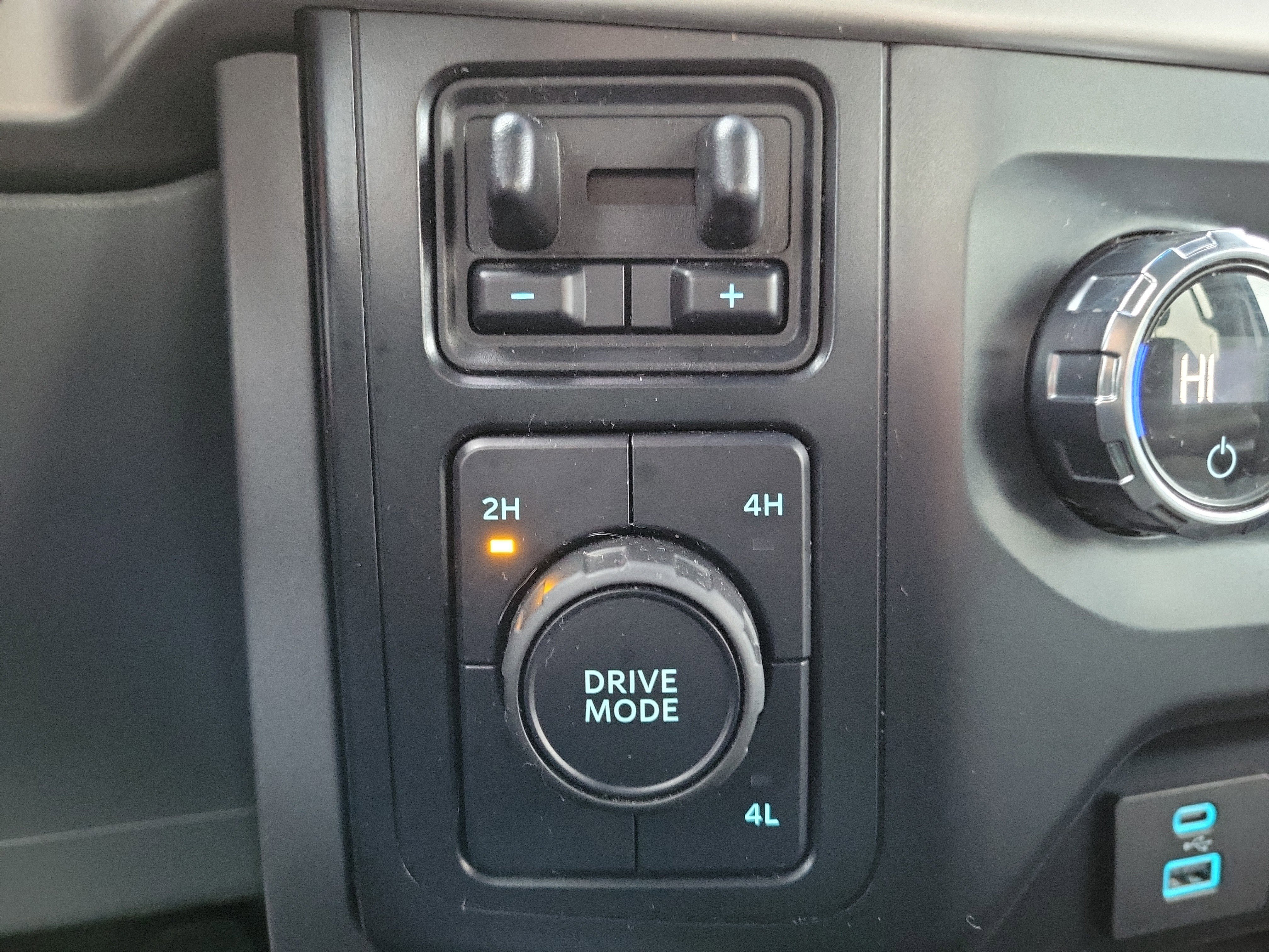 Certified 2021 Ford F150 XLT w/ Equipment Group 301A Mid image 30