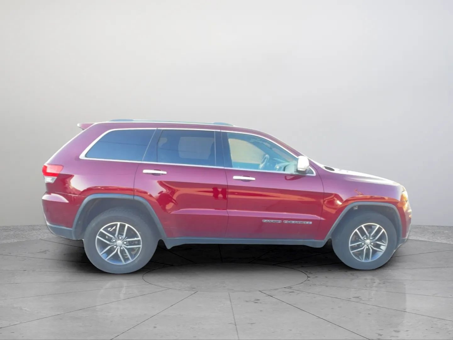 Used 2017 Jeep Grand Cherokee Limited AWD/4WD image 8