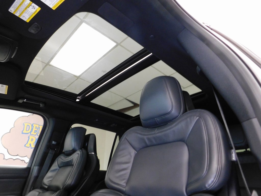 Used 2024 Lincoln Navigator Reserve w/ Equipment Group 201A image 37