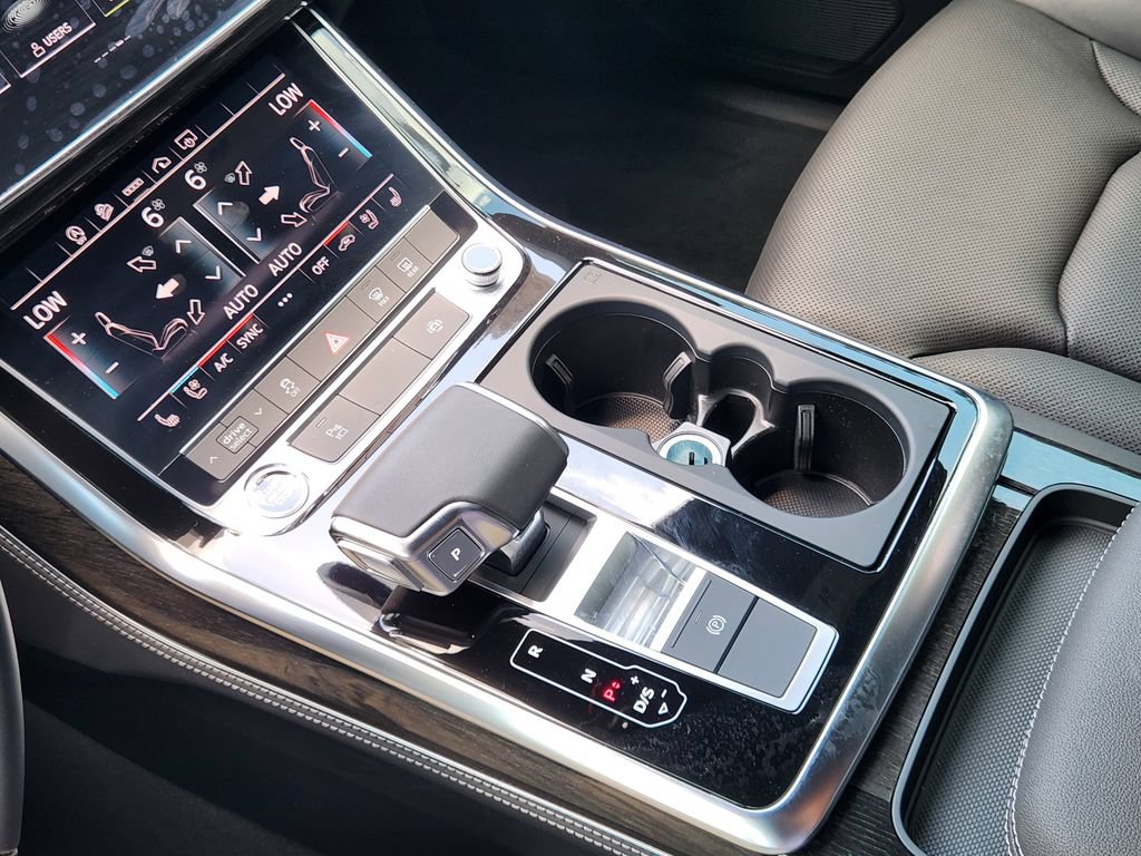 Certified 2024 Audi Q8 Premium Plus w/ Premium Plus Package AWD/4WD image 23