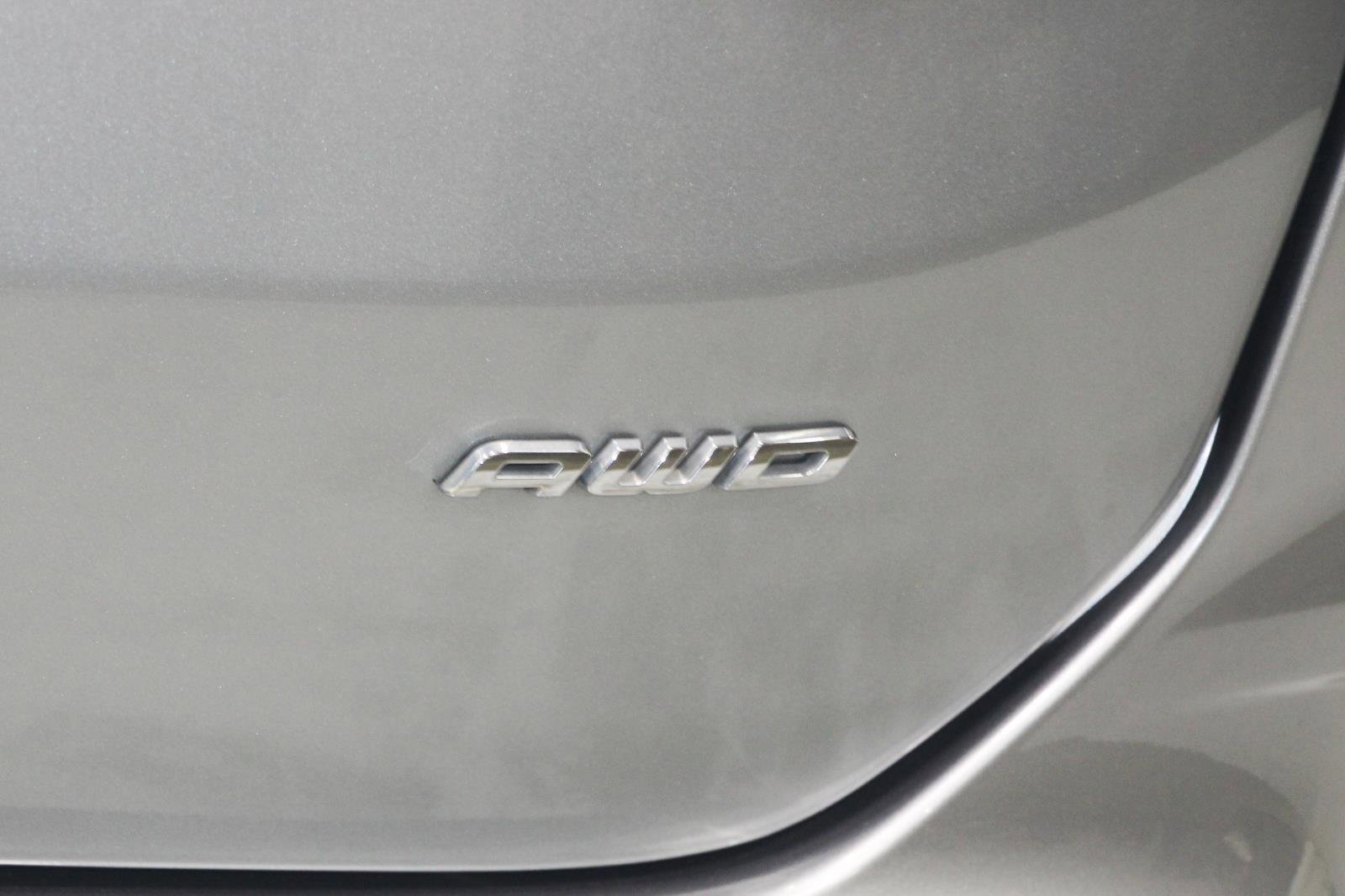 Used 2024 Ford Edge SEL image 7