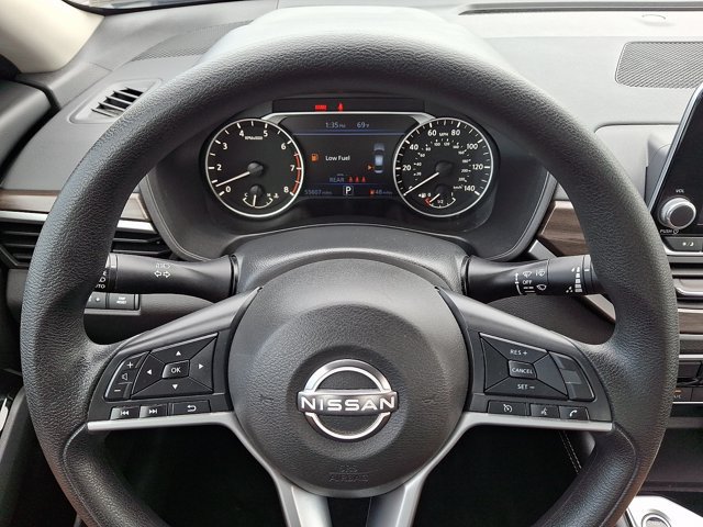 Used 2023 Nissan Altima 2.5 SV FWD image 18
