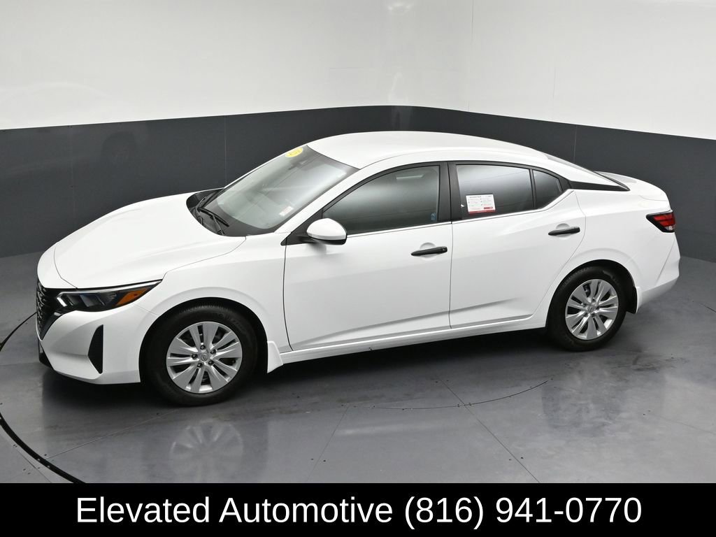 Used 2025 Nissan Sentra S image 23