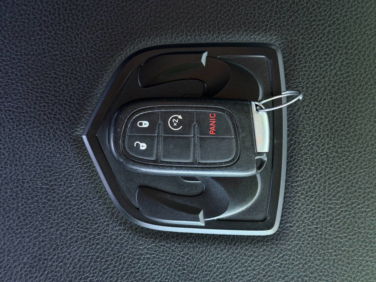 Used 2018 RAM 1500 Laramie AWD/4WD image 42