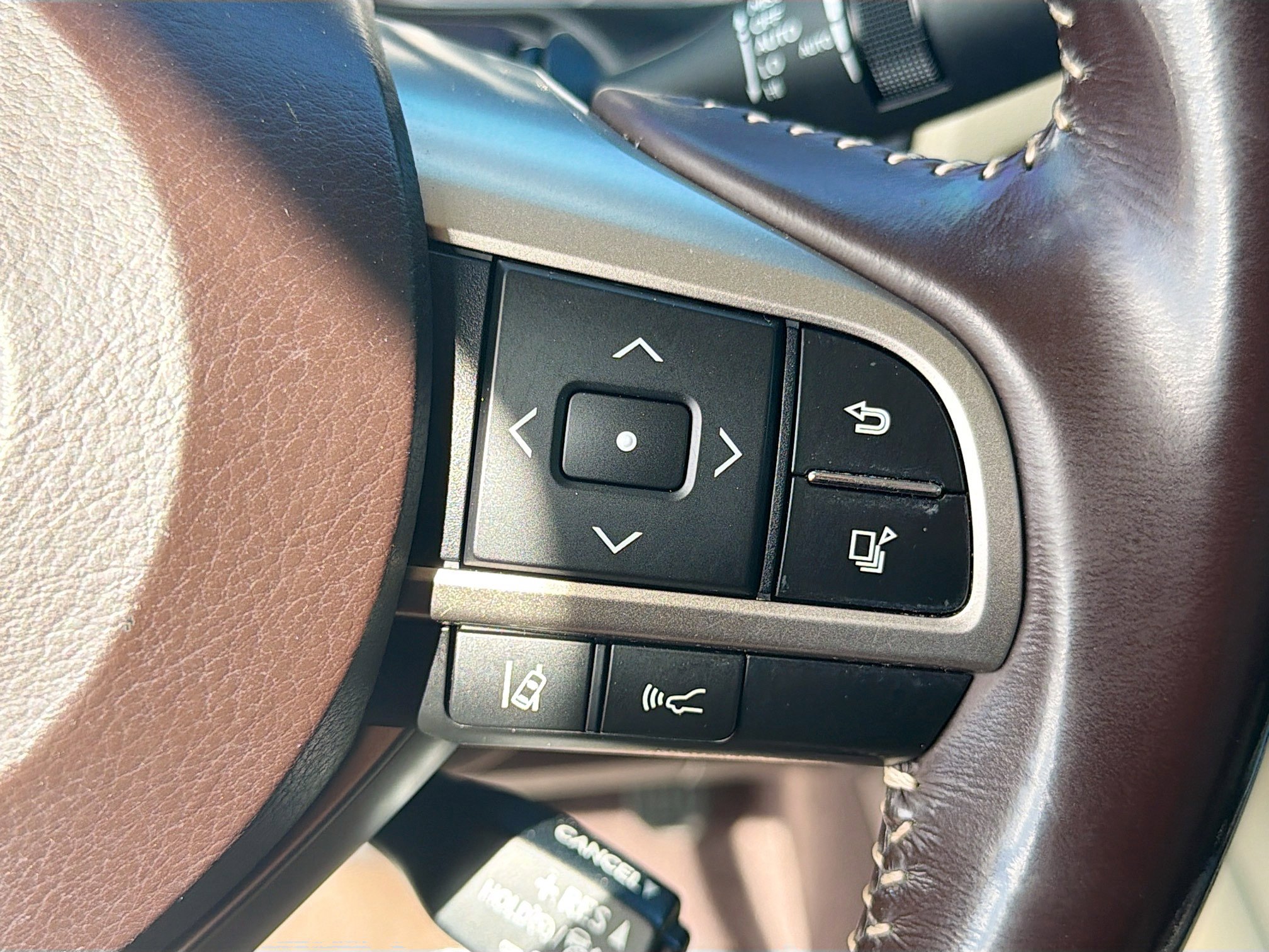 Used 2016 Lexus ES 350 w/ Luxury Package w/Wood Trim image 36