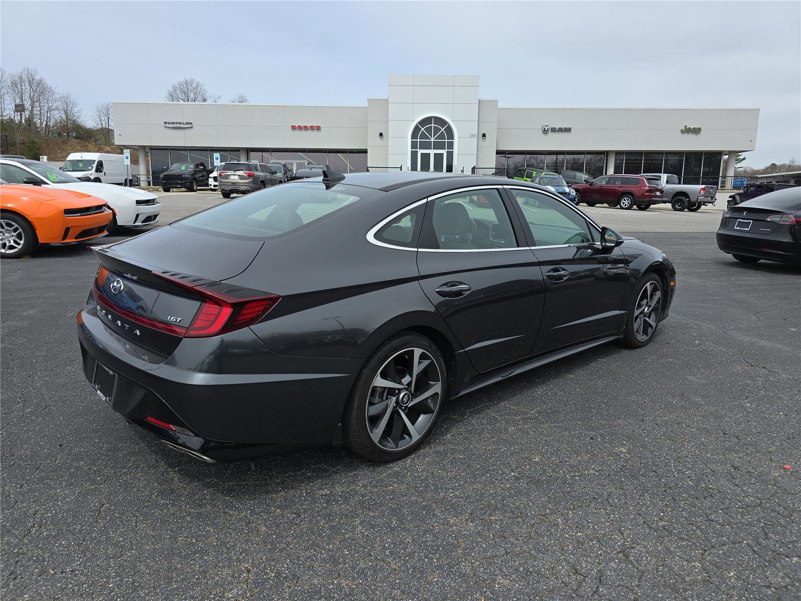 Used 2021 Hyundai Sonata SEL Plus w/ Tech Package image 3