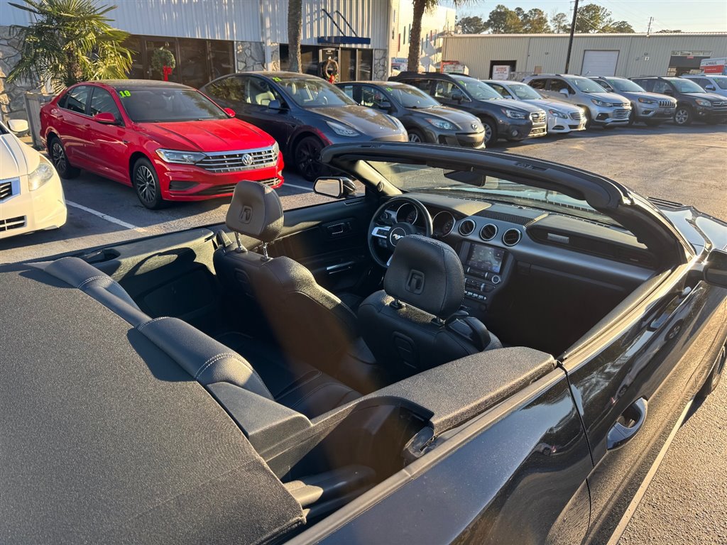 Used 2023 Ford Mustang Premium image 16