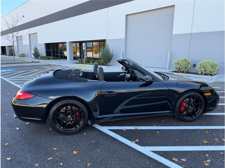 Used 2010 Porsche 911 Carrera 4S image 36