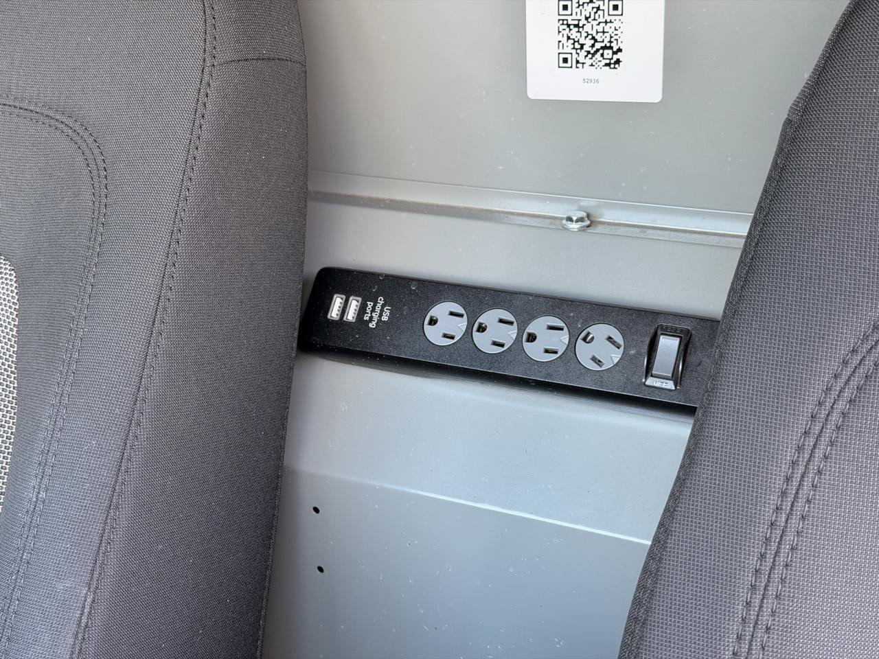 Used 2020 Ford Transit Connect XL FWD image 17