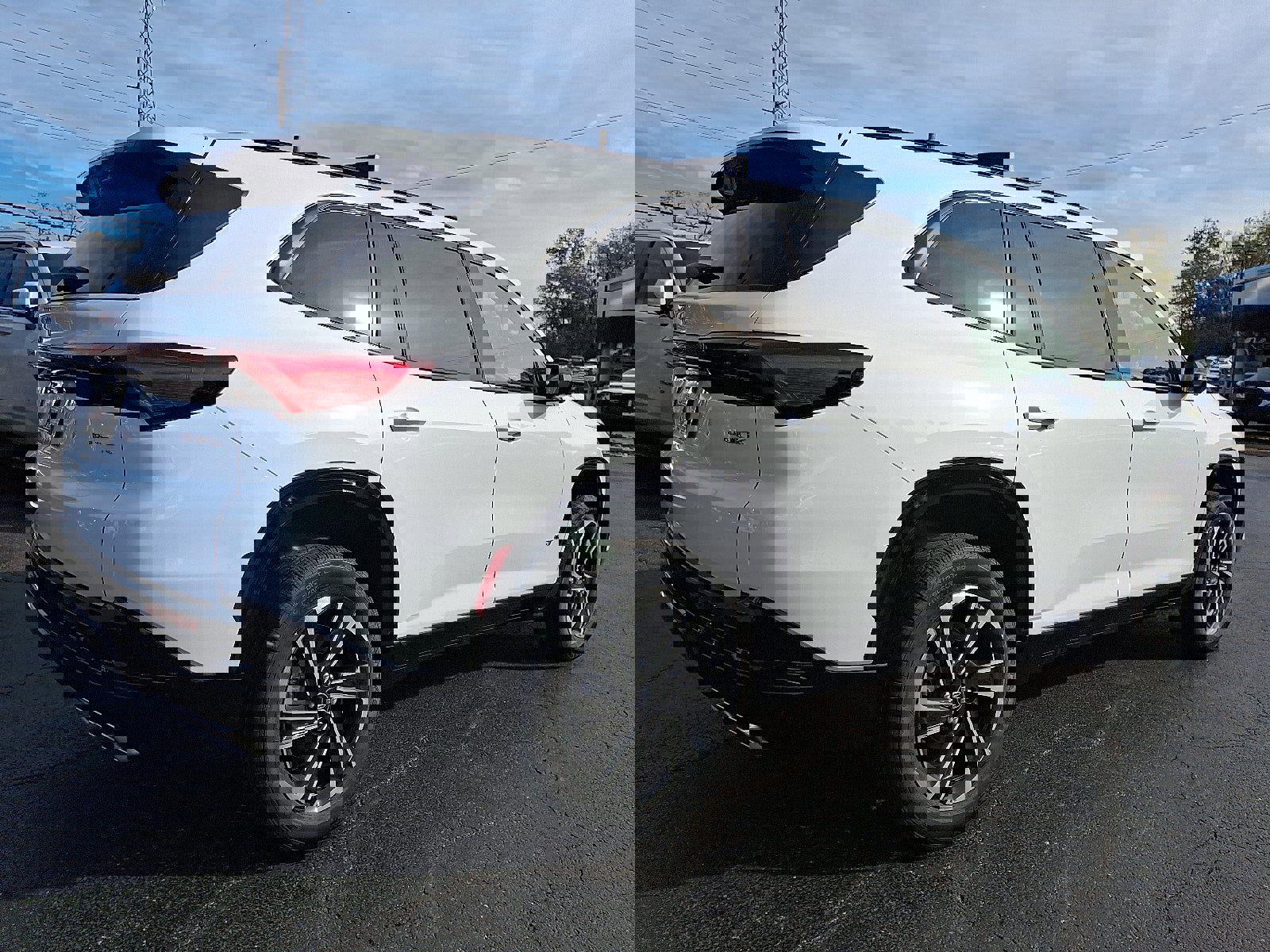 New 2026 Buick Enclave Sport Touring w/ Power Package image 4