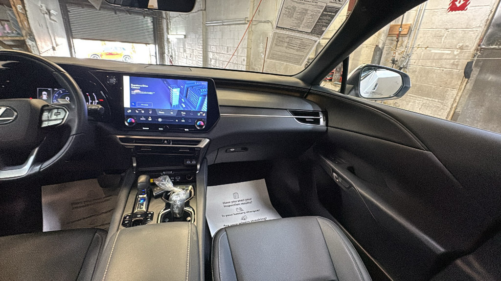 Used 2023 Lexus RX 350 Premium w/ Accessory Package (Z1) AWD/4WD image 30
