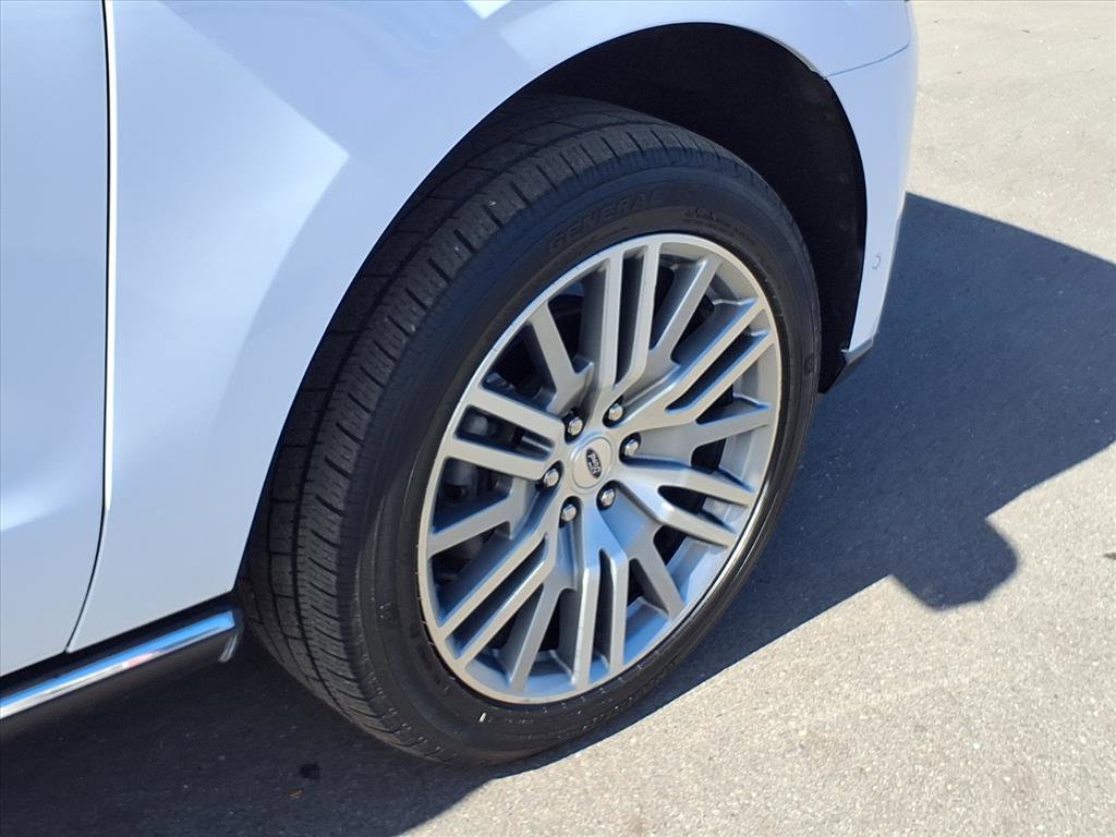 Used 2022 Ford Expedition Max Limited image 28