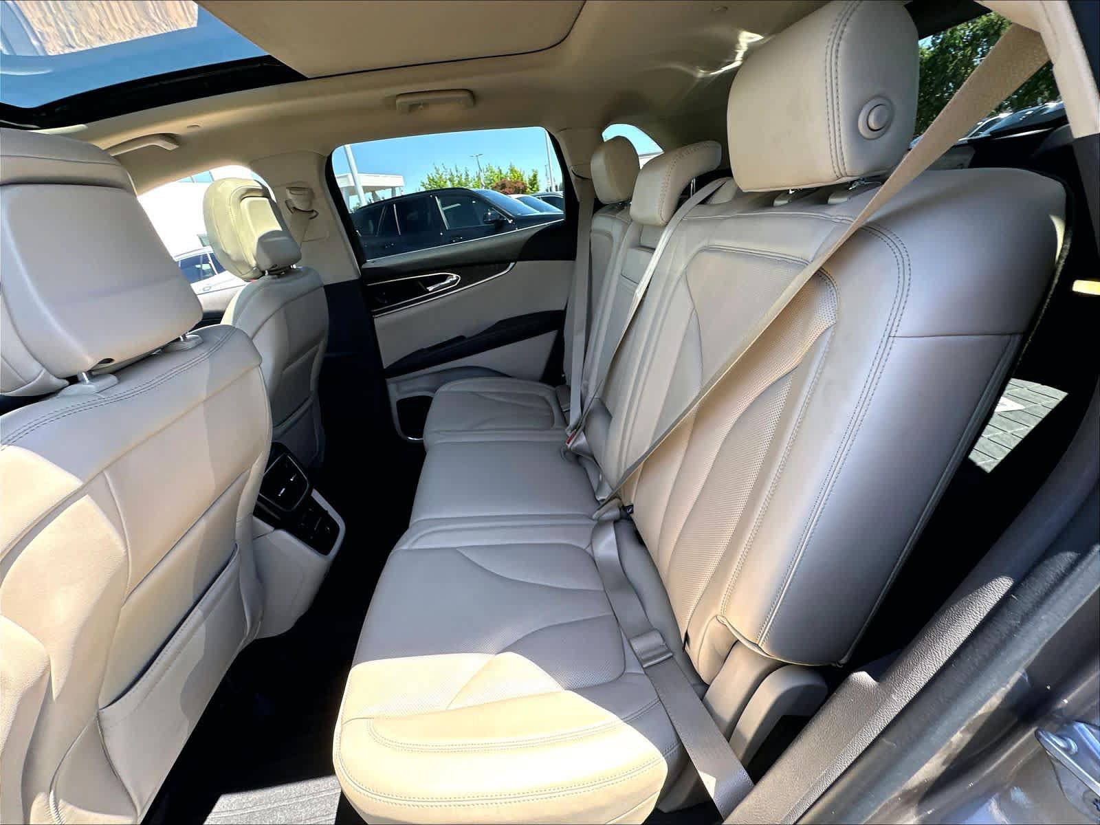 Used 2020 Lincoln Nautilus Reserve FWD image 22