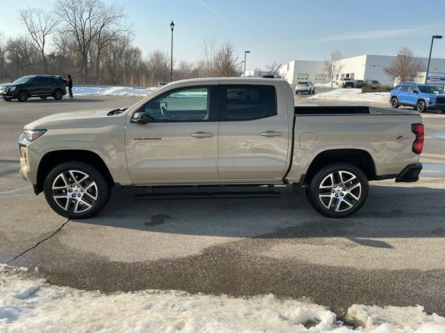 Used 2023 Chevrolet Colorado Z71 w/ Z71 Convenience Package 2 image 10