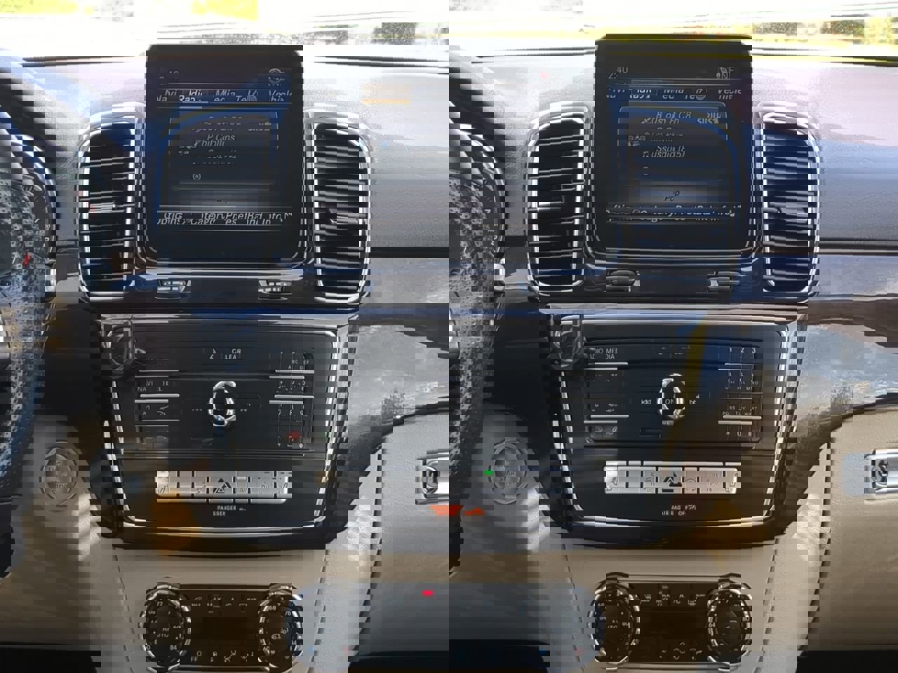 Used 2019 Mercedes-Benz GLE 400 4MATIC image 16