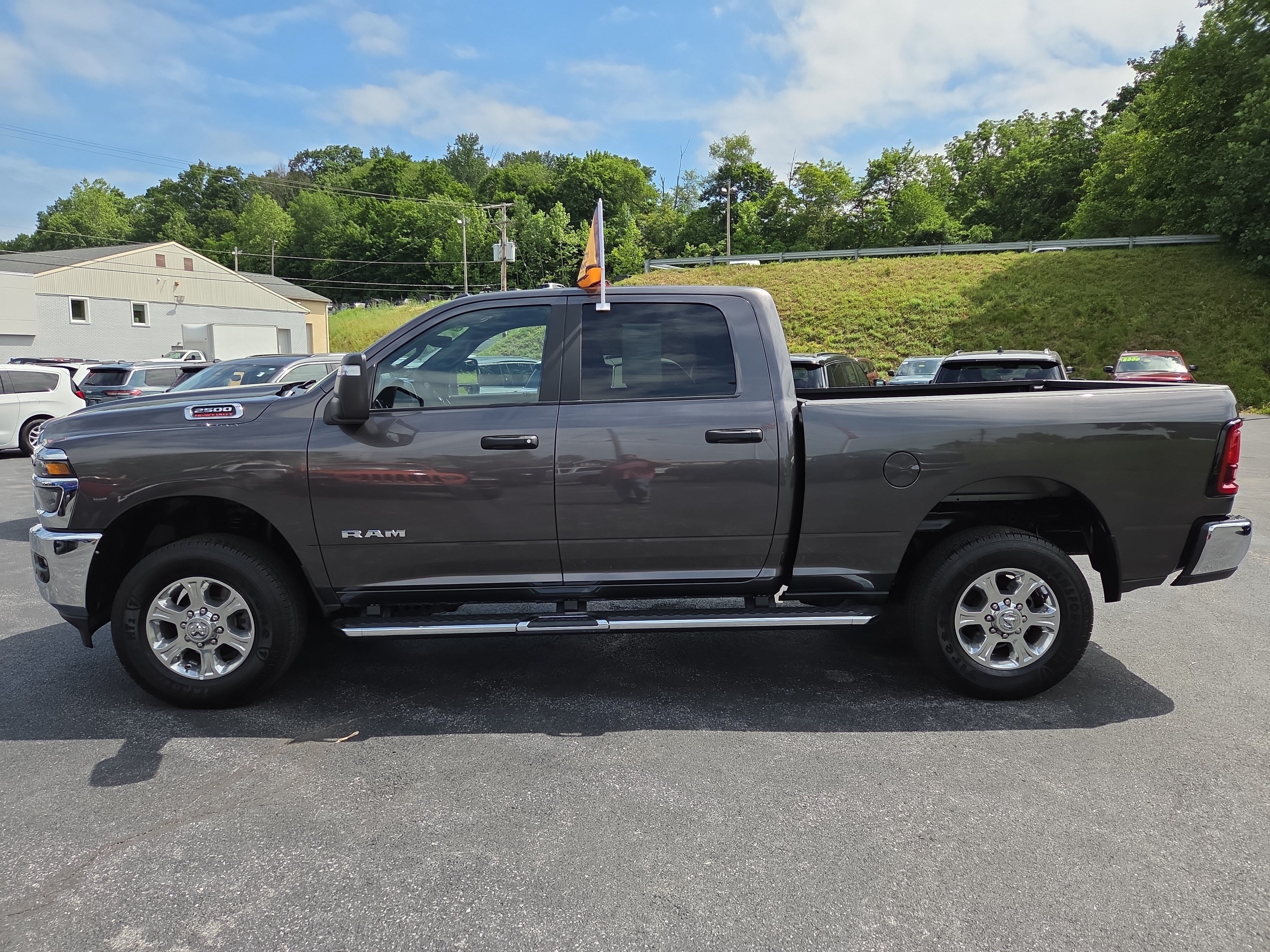 Certified 2025 RAM 2500 Big Horn AWD/4WD image 7