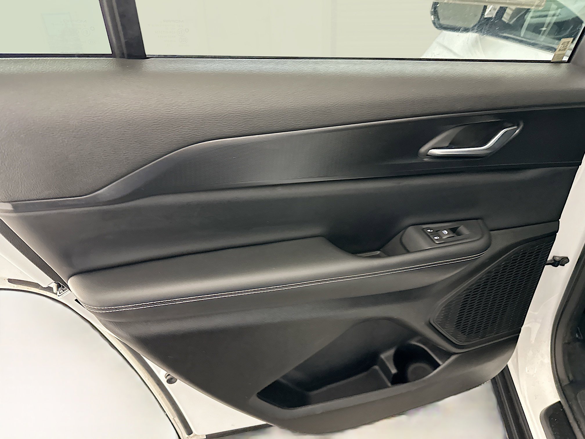 Used 2023 Jeep Grand Cherokee L Laredo image 27