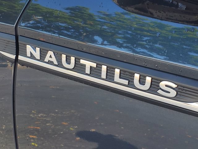 Used 2023 Lincoln Nautilus Reserve AWD/4WD image 31