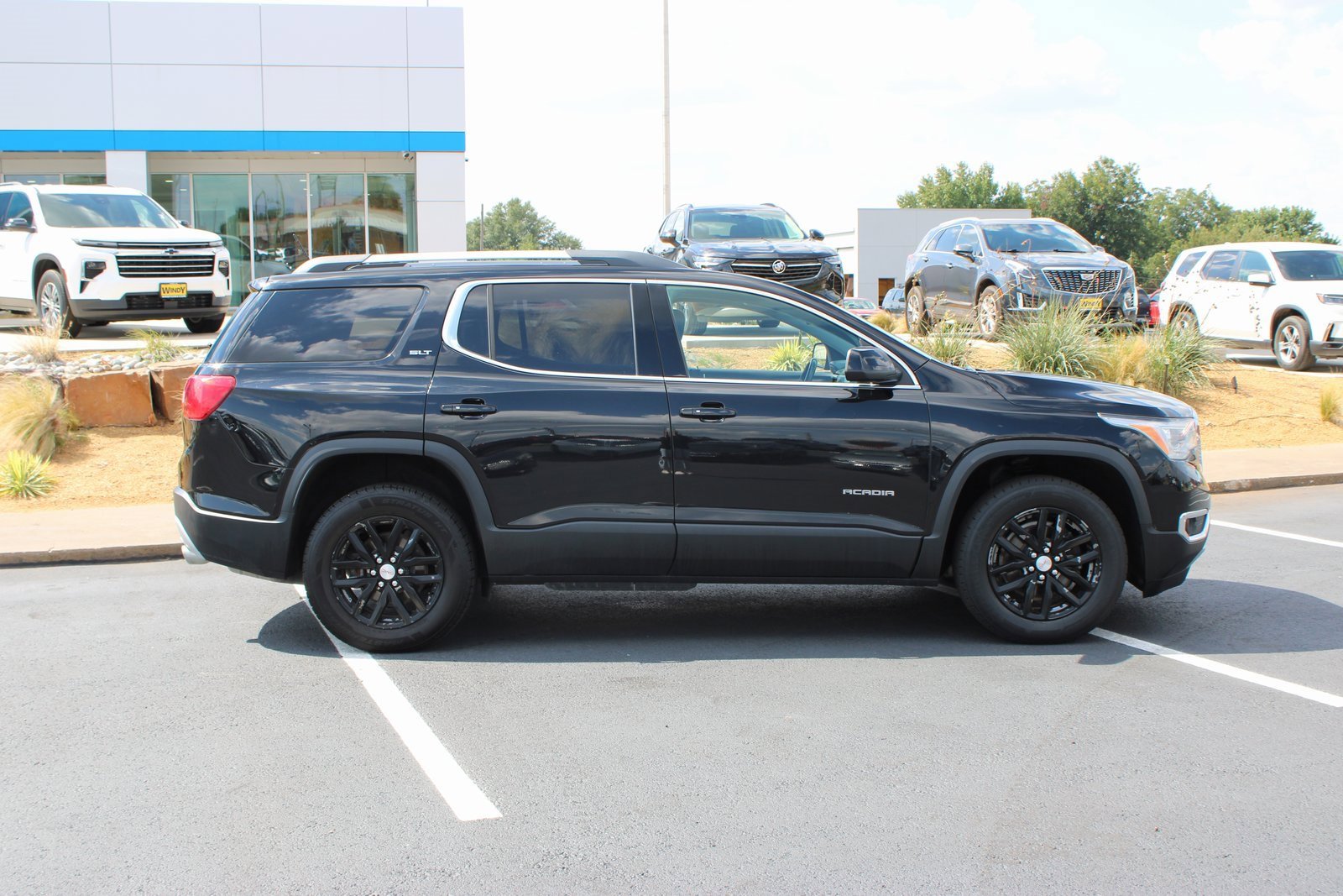 Used 2019 GMC Acadia SLT image 11